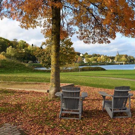 Cosy Floating Boatlodge Athene Maastricht Exterior foto
