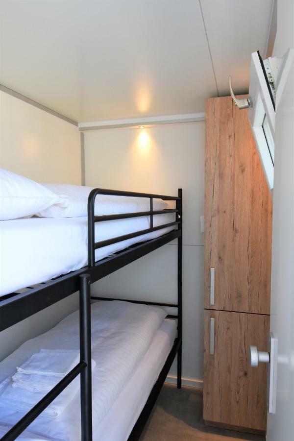 Cosy Floating Boatlodge Athene Maastricht Exterior foto